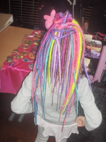 POSTICHE DE DREADS SYNTHETIQUES DE MA FILLE POUR LA JAPAN ADDICT